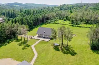 6 Shell Crescent Mono Ontario L9W 6Y2