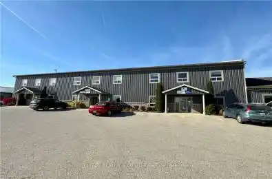 15 ONTARIO Road Unit# 2 Brockton Ontario N0G 2V0