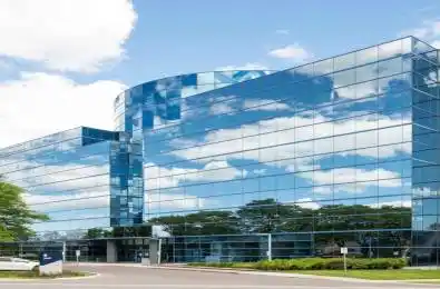 95 Mural Street Unit# Unit 302 Richmond Hill Ontario L4B 3G2