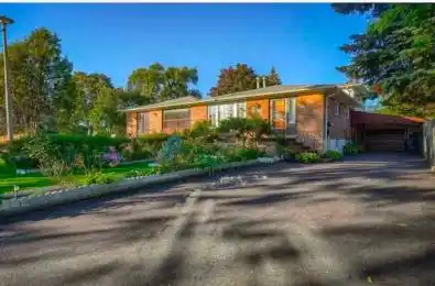 26 Brenda Avenue Brampton Ontario L6Y 2A2