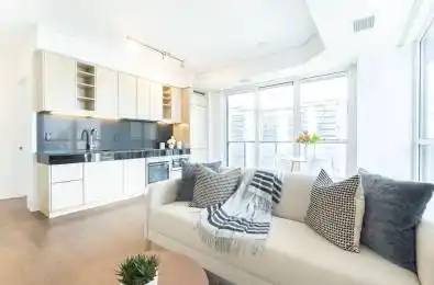 101 Erskine Avenue Unit# 1802 Toronto C10 Ontario M4P 1Y5