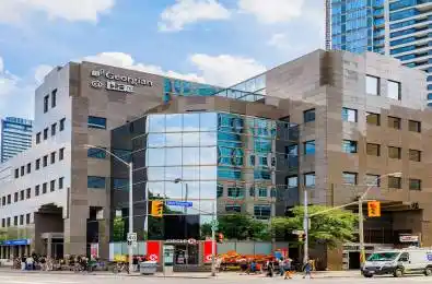 425 Bloor Street Unit# 510 Toronto C09 Ontario M4W 3R4