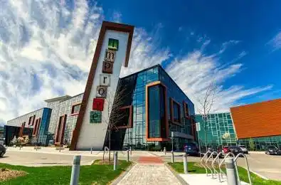 7250 Keele Street Unit# 262 Vaughan Ontario L4K 1Z8