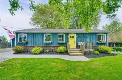 8 Beach Road Haldimand Ontario N0A 1K0