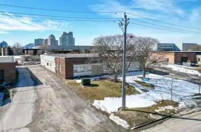 10 Estate Drive Toronto E09 Ontario M1H 2Z1