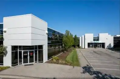 75 Courtneypark Drive Unit# 2A Mississauga Ontario L5W 0E3