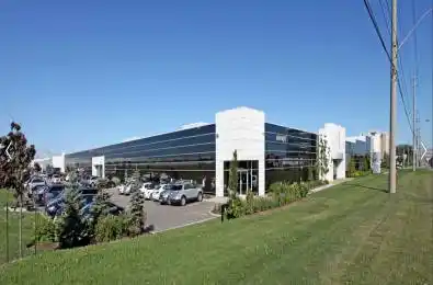 60 Courtneypark Drive Unit# 4B Mississauga Ontario L5W 1Y6