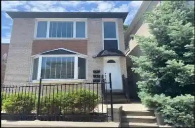 378 Lakeshore Road Mississauga Ontario L5H 1H5