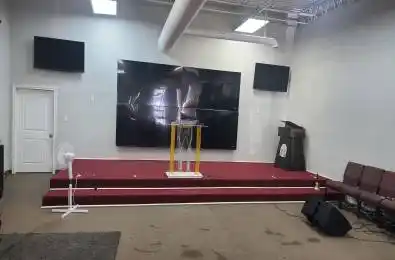 2400 Finch Avenue Unit# 5 Toronto W05 Ontario M9M 2C8