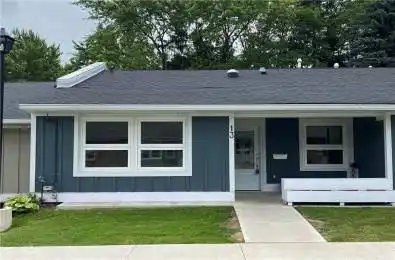 13 Szollosy Circle Hamilton Ontario L9B 1T8