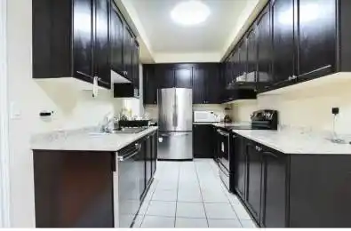 59 Banbridge Crescent Brampton Ontario L6X 5M2