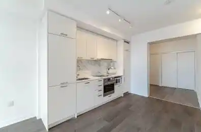 38 Honeycrisp Crescent Unit# 1019 Vaughan Ontario L4K 0M8