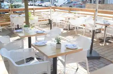 266 Lakeshore Road Oakville Ontario L6J 1J1