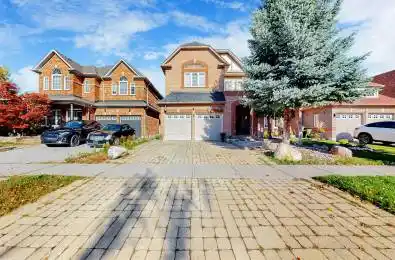 178 Stonemanor Avenue Whitby Ontario L1R 2Z1