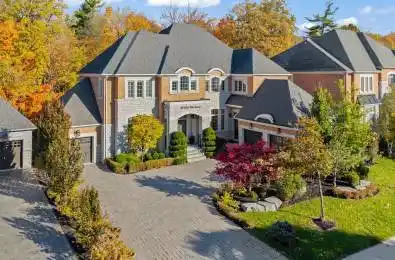 211 Grand Vellore Crescent Vaughan Ontario L4H 0N9