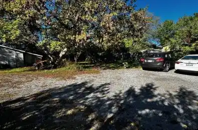 292 William Street Unit# 4 Oshawa Ontario L1G 1K8