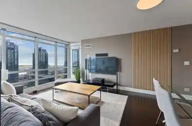 397 Front Street Unit# 3711 Toronto C01 Ontario M5V 3S1