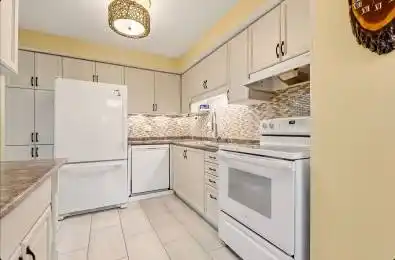 1 Royalwood Court Unit# 44 Hamilton Ontario L8E 4Y3