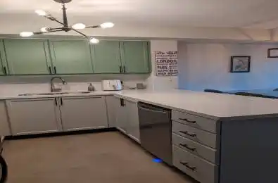 245 Davisville Avenue Unit# 613 Toronto C10 Ontario M4S 3H4