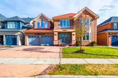 70 Maldives Crescent Brampton Ontario L6P 1L1