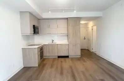 38 Simcoe Promenade Unit# C802 Markham Ontario L6G 0H7