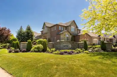 264 Dorchester Drive Grimsby Ontario L3M 1P6