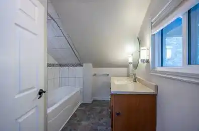 17 Mechanic Street Norfolk Ontario N0E 1Y0