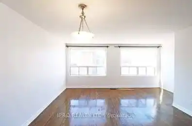 1237E Woodbine Avenue Toronto E03 Ontario M4C 4E5