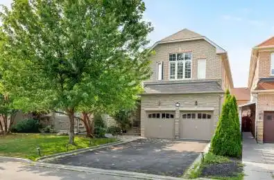 3137 Countess Crescent Mississauga Ontario L5M 0E1