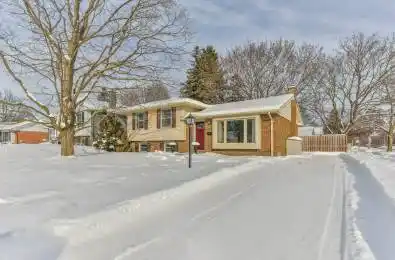 4 MAXWELL Crescent London North Ontario N5X 1Z1
