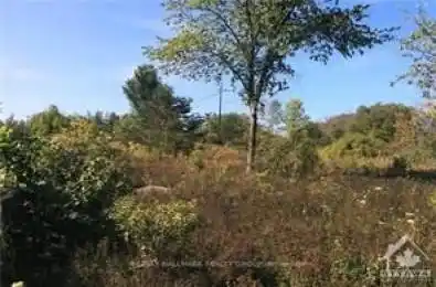 49 Rideau Avenue Montague Ontario K7A 4W1