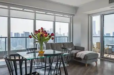 159 Wellesley Street Unit# 3307 Toronto C08 Ontario M4Y 0H5