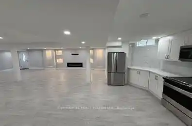 932 Schaeffer Outlook Newmarket Ontario L3X 1V9