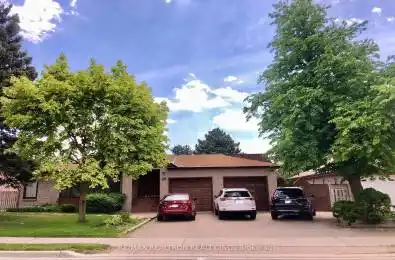 39 Spruce Avenue Richmond Hill Ontario L4C 6V9