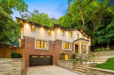 52 Roxborough Drive Toronto C09 Ontario M4W 1X1
