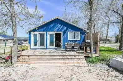 57 Erie Boulevard Norfolk Ontario N0E 1M0