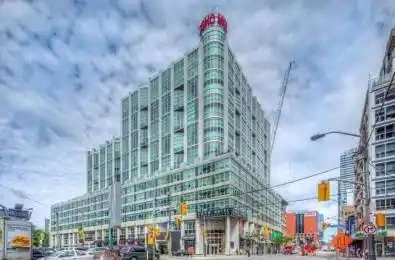 36 Blue Jays Way Unit# 723 Toronto C01 Ontario M5V 3T3