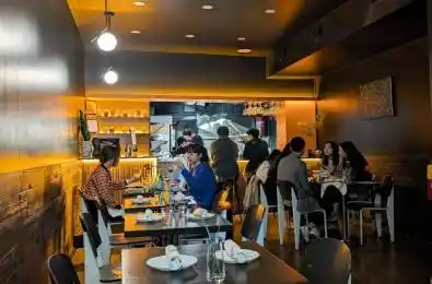 646 Queen Street Toronto C01 Ontario M6J 1E4