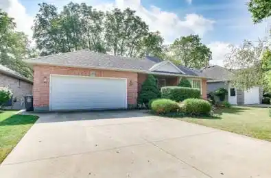 26 Symphony Court Central Elgin Ontario N5P 4K1