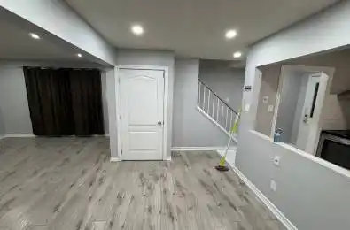 40 Gladstone Square Brampton Ontario L6S 2H5