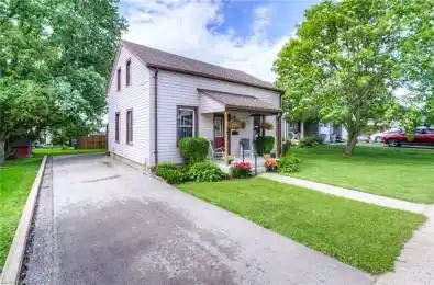 2207 William Shakespeare Street Perth East Ontario N0B 2P0