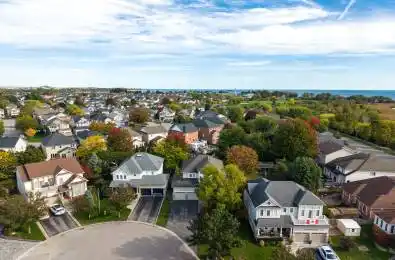 5 Coastview Court Whitby Ontario L1N 9N6