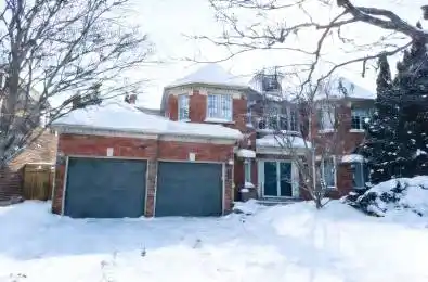 24 Highview Crescent Richmond Hill Ontario L4B 2T7