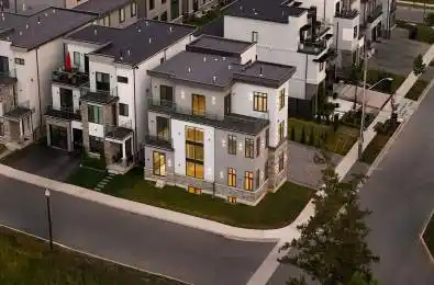 4 Sunrow Gate Hamilton Ontario L8E 5C1