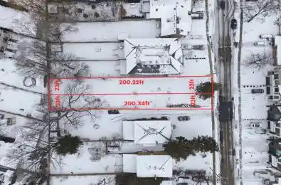 19A Broadview Avenue Mississauga Ontario L5H 2S8