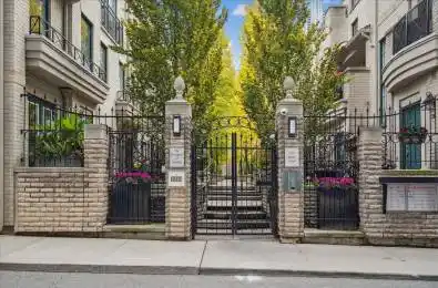 1 Baxter Street Unit# 2 Toronto C09 Ontario M4W 3W1