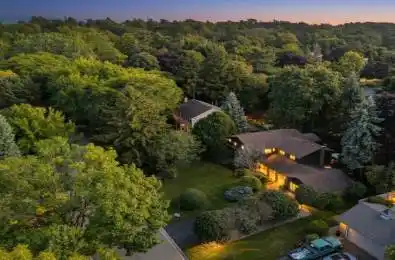 250 Gatestone Avenue Oakville Ontario L6J 5R9