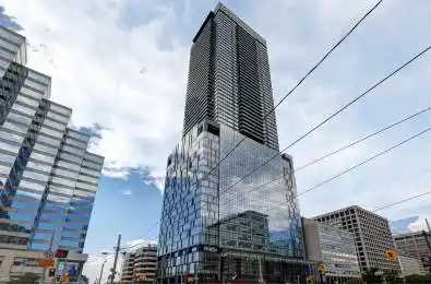 488 University Avenue Unit# 4416 Toronto C01 Ontario M5G 0C1