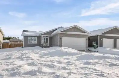 11 Terrance Drive Petawawa Ontario K8H 0G3