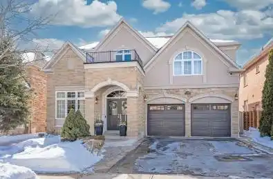 2489 Whistling Springs Crescent Oakville Ontario L6M 5G3